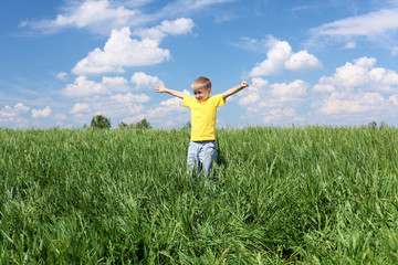 Fototapeta premium little boy outdoors