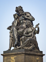 Fototapeta na wymiar dresden statue