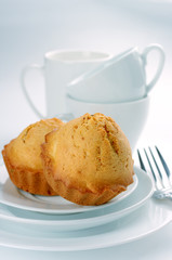 Cupcakes and dishware