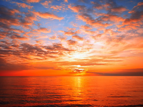 sunset at the sea © Sergej Razvodovskij