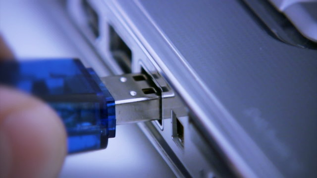 Connecting USB