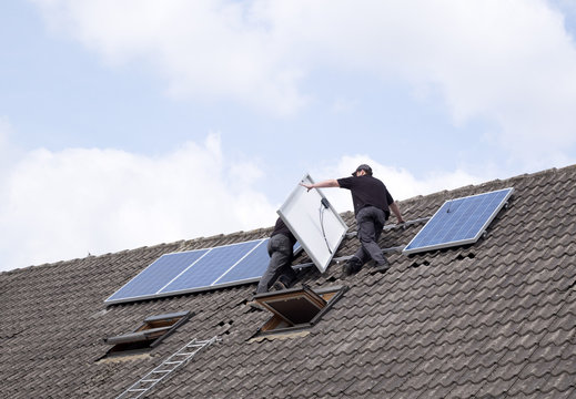 instaling solar panels
