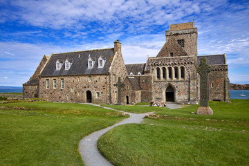 Fototapeta na wymiar Iona Abbey, Inner Hebrides, Szkocja