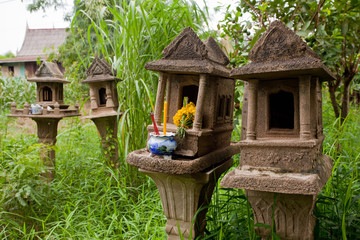 Fototapeta na wymiar Old joss house in Thailand