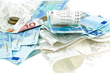 argent, tickets de caisse, société de consommation