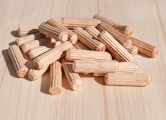 Holzdübel