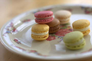 Macarons auf Teller