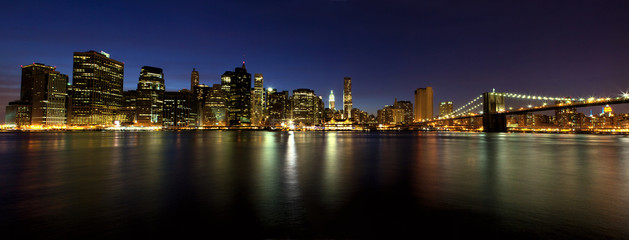 Obraz na płótnie Canvas Lower Manhattan panorama i zmierzchu, New York