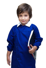 bambino torna a scuola con quaderni