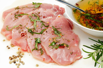 Marinierte Schweinesteaks
