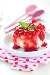 peach with raspberry sauce