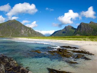 Fototapeta na wymiar Malownicze krajobrazy w Norwegii plaży