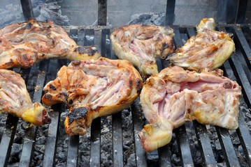 Cosci di pollo alla brace