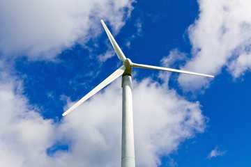 Fototapeta premium Wind turbine and blue sky