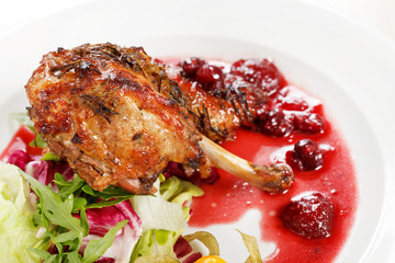 duck wings with cranberry sauce
