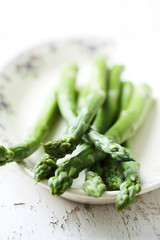 cooked green asparagus