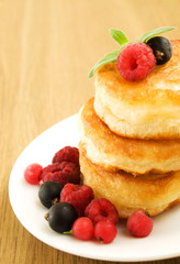 Pancakes with berries