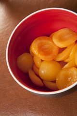 Peach halves in syrup