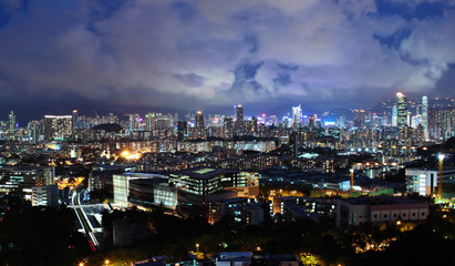 Obraz na płótnie Canvas Hong Kong downtown at night