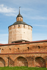Fototapeta na wymiar Кирилло-Белозерский монастырь. Большая Мереженная башня