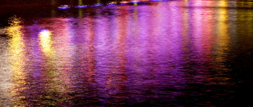 Night water reflection © Mara Fribus