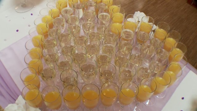 Sekt in Herzform