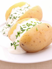 baked potato with cream