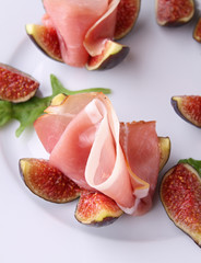 prosciutto ham and figs