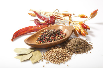 Gewürzmischung MIT LORBEER © Herby Meseritsch