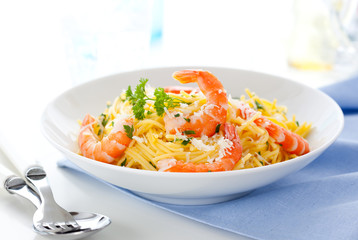 Spaghetti with prawns
