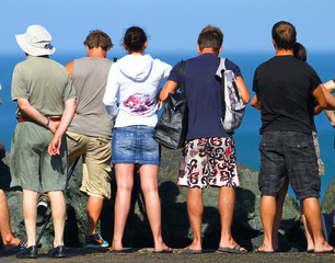 spectateurs en bord de mer