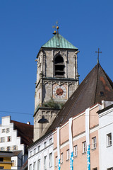 Fototapeta na wymiar Kościół parafialny pw św Jakuba w Wasserburg am Inn, Bawaria
