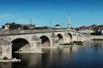 Pont de Blois 41000