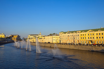 Fototapeta na wymiar fountains in Moscow