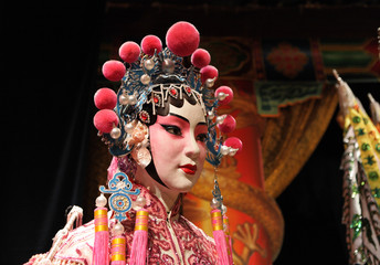 cantonese opera dummy © leungchopan