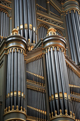 Pipe organ