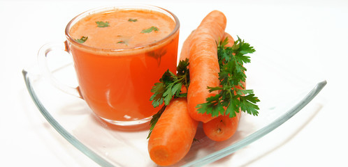 juice of carrot, parsley and fresh carrots