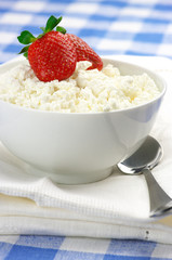 Cottage cheese with garnish