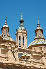 Fototapeta na wymiar Basilica-Cathedral of Our Lady of the Pillar in Zaragoza