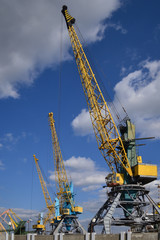 Fototapeta na wymiar wharf crane