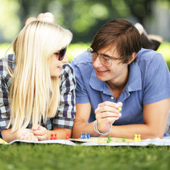 junges verliebtes Pärchen