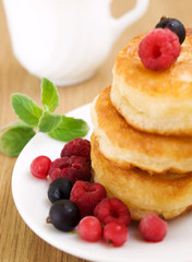 Pancakes with berries