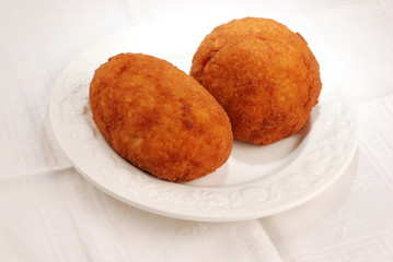 ARANCINA AL BURRO E CARNE