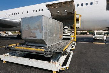 Loading cargo plane