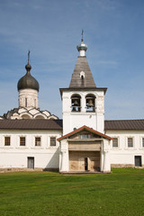 Fototapeta na wymiar Ферапонтов монастырь. Колокольня