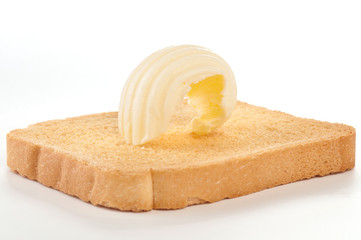 Fetta biscottata con burro
