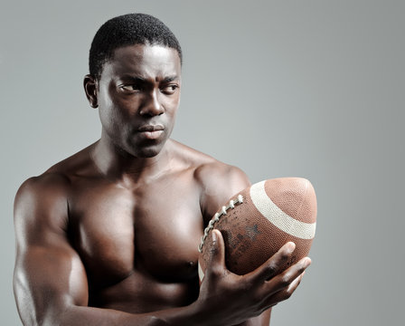 nfl players shirtless