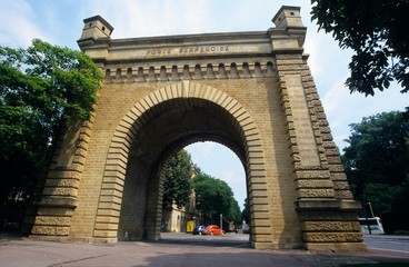 Fototapeta na wymiar Brama starego miasta Porte Serpenoise, Metz