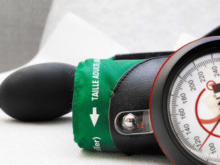 hopital,médecin,patient,tensiomètre,cardiologie