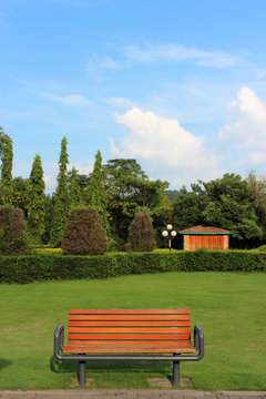 wooden park bench